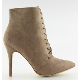 Støvler på en beige stiletto LB-229