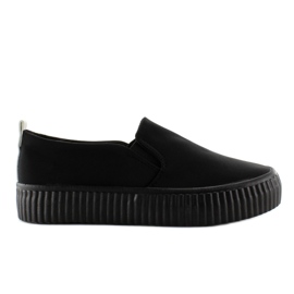 Slip-on på højribbet sål sort