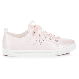Kylie Pink sneakers bundet med et bånd lyserød
