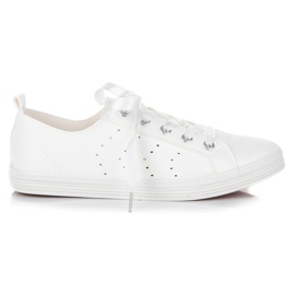 Mckeylor Hvide sneakers bundet med et bånd