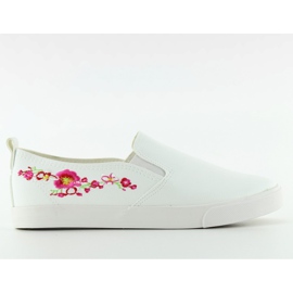 Slipons med delikat hvidt broderi g1204a Hvid