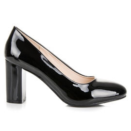 Lucky Shoes Sortlakerede pumps
