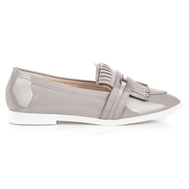Ideal Shoes Lysegrå lakerede loafers
