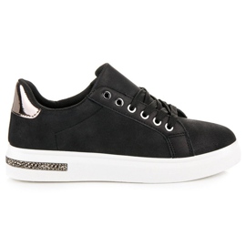 Moderigtige sneakers på platformen sort