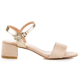 Beige højhælede sandaler fra VINCEZA