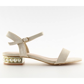 Højhælede sandaler med perler beige 99