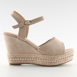 Beige kilesandaler U-6272 beige
