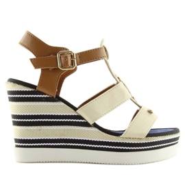 Beige kilesandaler YQ05 Beige
