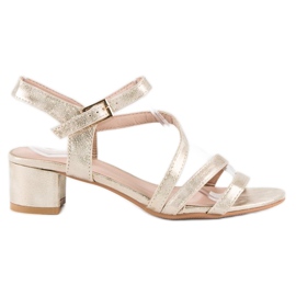 Ideal Shoes Flade sandaler gul