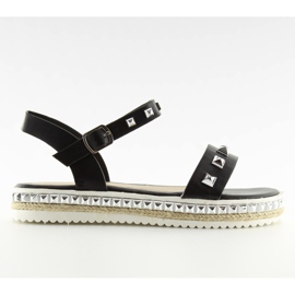 Sorte sandaler med nitter 35-132 sorte