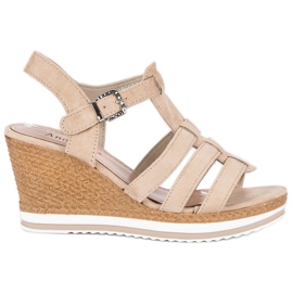 Beige kile sandaler