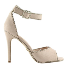 Elegante sandaler på en beige NF-24P Beige hæl