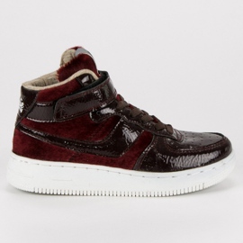Kylie Børns sneakers rød