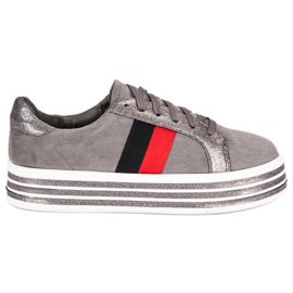 Sneakers på VICES -platformen grå