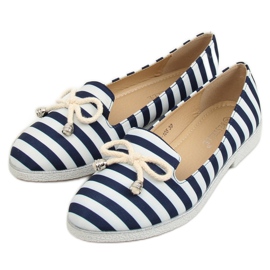 Slip-on i hvide og marineblå striber H8-105 DK.BLUE marine blå