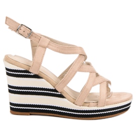 Kerline Moderigtige kile sandaler beige