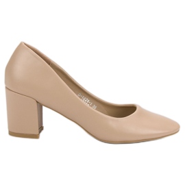 Ideal Shoes Klassiske beige pumper