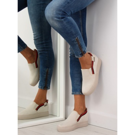 Beige slip-on sneakers 107-40 Beige II-GAT