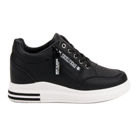 Moderigtige sorte sneakers