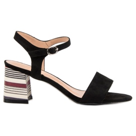 Moderigtige sorte VINCEZA sandaler