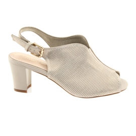 Sandaler på Sergio Leone 800 stolpen beige gylden
