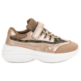 Moderigtige beige sneakers