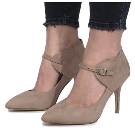 Kaki støvler på en Thérèse hæl beige