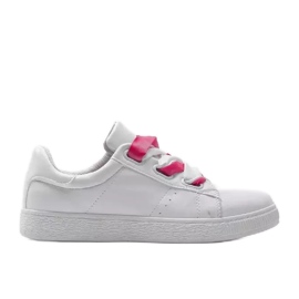 Hvide sneakers med Sabine sløjfer