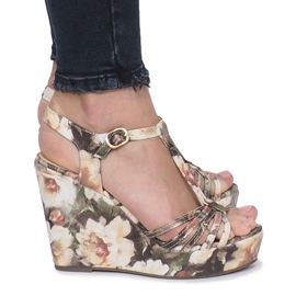 Beige kile sandaler Beige Flowers espadrilles