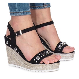Sorte sandaler på Glam Shine kilehælen