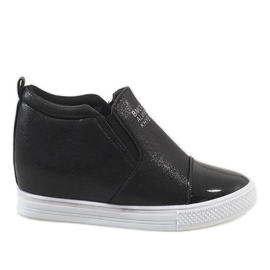 Sorte sneakers på kilen DD392-4