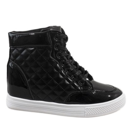 Sorte sneakers med quiltet kile DD478-1