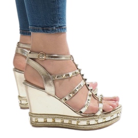 Gyldne kile sandaler VS-368 gylden