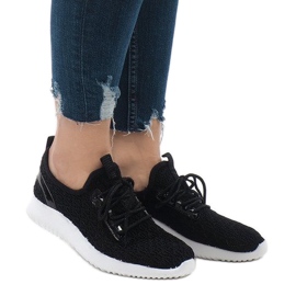 Sportssko i sort mesh G8347-1