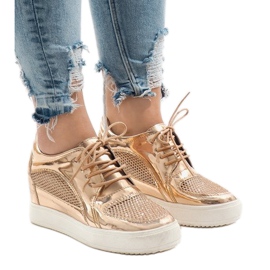 Champagne lakerede openwork sneakers WW055A gul