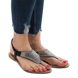 Sorte sandaler dekoreret med B-935
