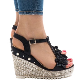 Sorte kile sandaler med blomster T-682-5