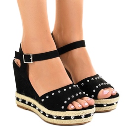 Sorte kile sandaler med perler 77-32