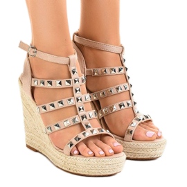 Beige kile sandaler 9529