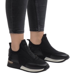 Sorte sneakers lavet af Lycra R-403 hvid