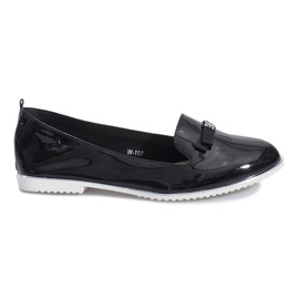 Sortlakerede loafers fra Miss Laura