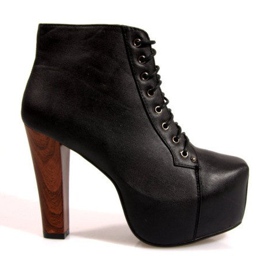 Støvler Solid On Heel K764 Sort
