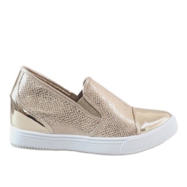 Gyldne sneakers på kilen DD437-8 gylden