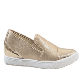 Gyldne sneakers på kilen DD436-8 gylden