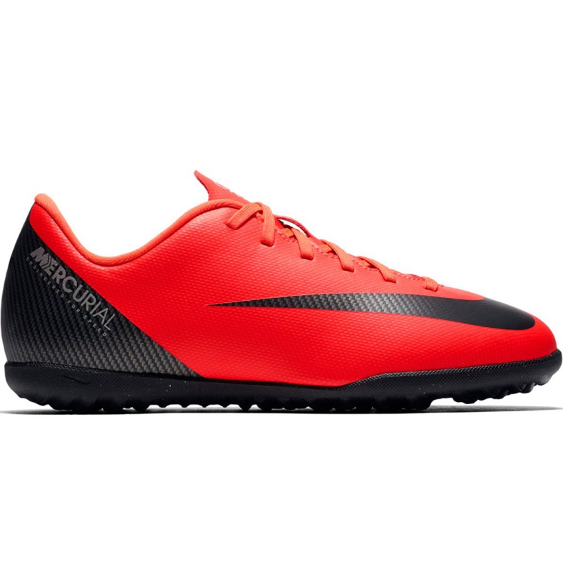 Nike Mercurial Vapor X 12 Club Gs CR7 Tf Jr AJ3106 600 fodboldsko flerfarvet rød