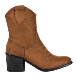 Super Mode Brune cowgirls