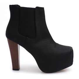 Støvler Solid On Heel K823 Sort