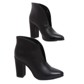 Sorte støvler med en udskåret sort RB38P Black Ii Genre
