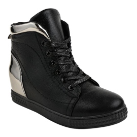 Sortlakerede sneakers på en kile R469-2
