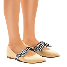 BM Beige ballerinaer med snørebuer NK07P
